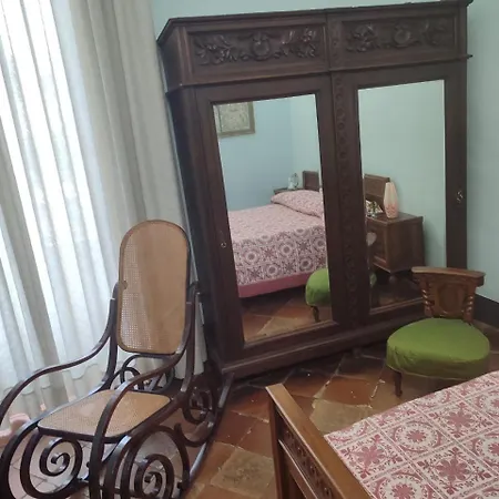 Lägenhet A Casa Di Clara Neapel